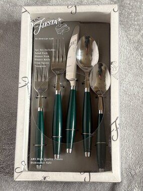 Fiesta Fiestaware Evergreen Flatware Silverware Dinner 5 Piece Set Dark Green